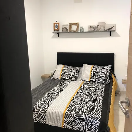 Bel Renove Sur La Marina Apartment *
